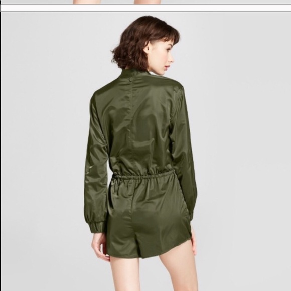 New Hunter Romper Size Small - Picture 3 of 7